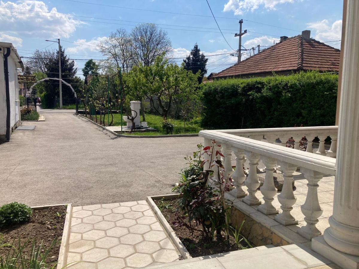 Apartment Milos Belgrád Kültér fotó
